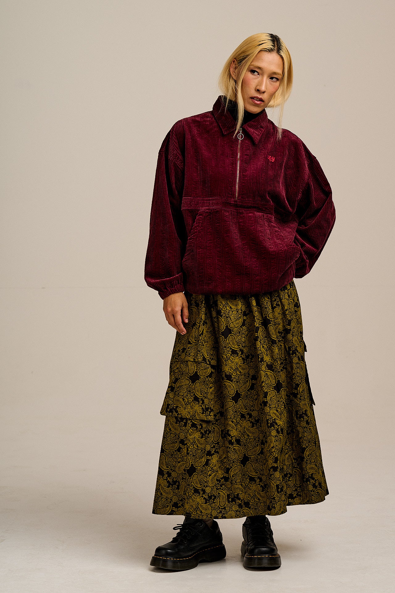 Hiezu - Corduroy Jacket in Burgundy