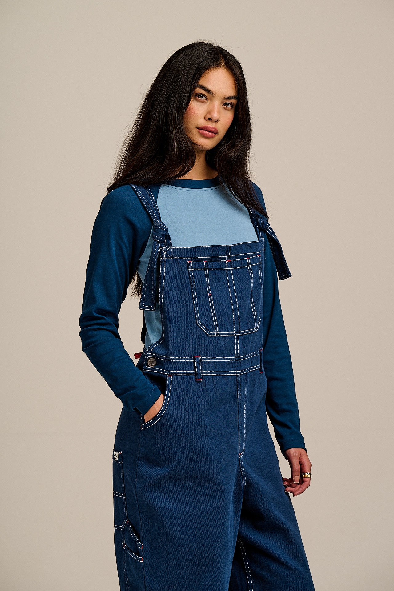 Avi - Long Sleeve Raglan T-Shirt in Blue