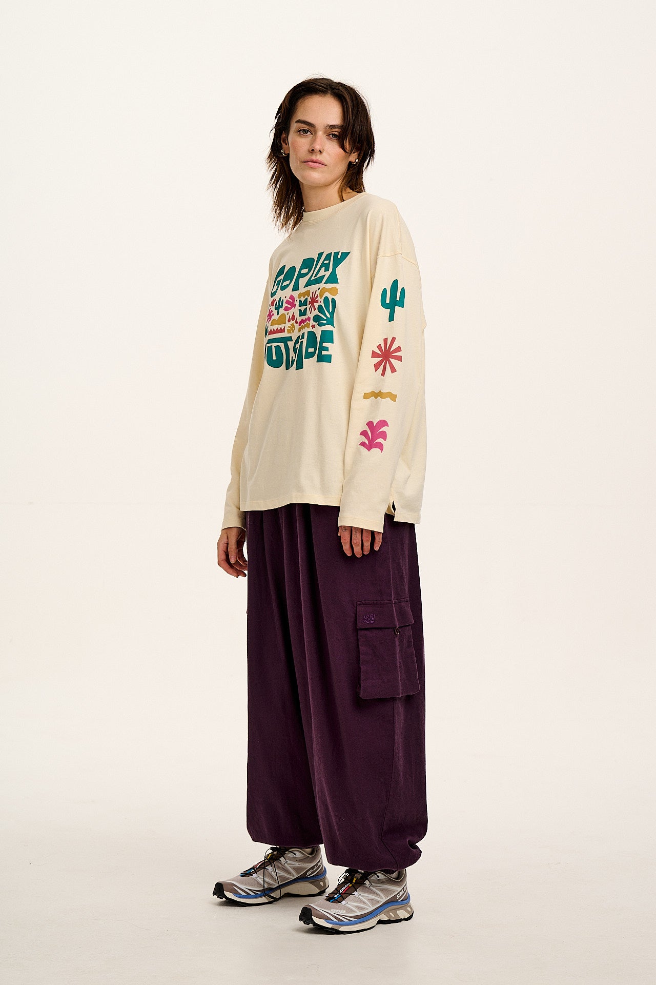 Murat - Long Sleeve Lightweight Cotton T-Shirt in Go Outside Print