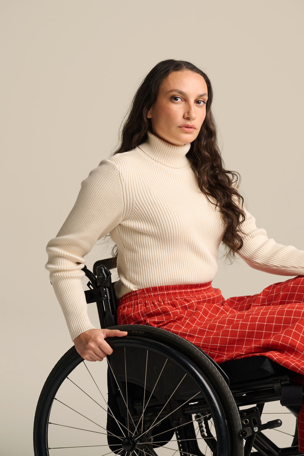 Eva - Knitted Roll Neck Long Sleeve Top in Pearl