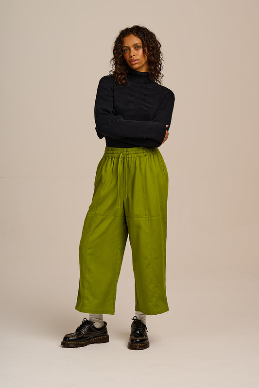 Chuck - Wide Leg Cotton Trousers in Lima Bean Green