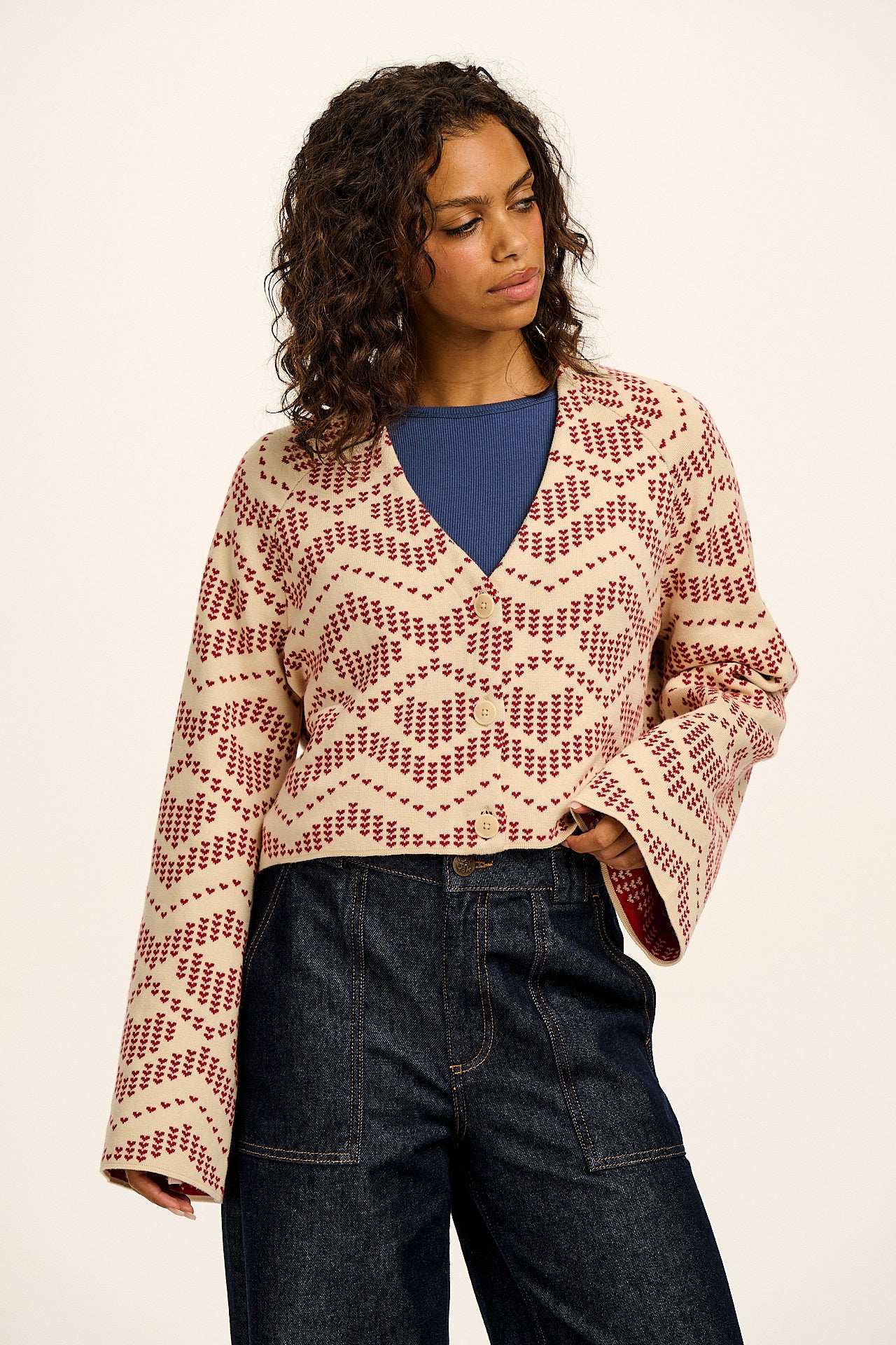 Robyn - V-Neck Cotton Cardigan in Heart Argyle
