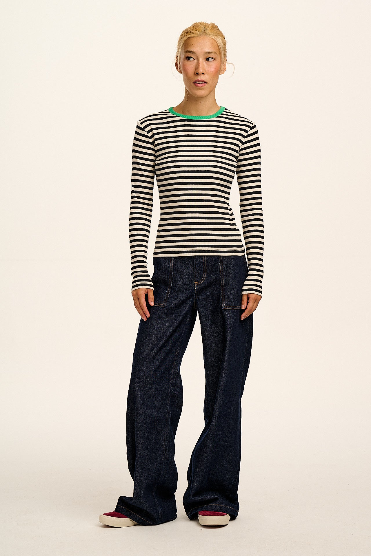 Grayson - Long Sleeve Cotton T-Shirt in Black & White Stripe