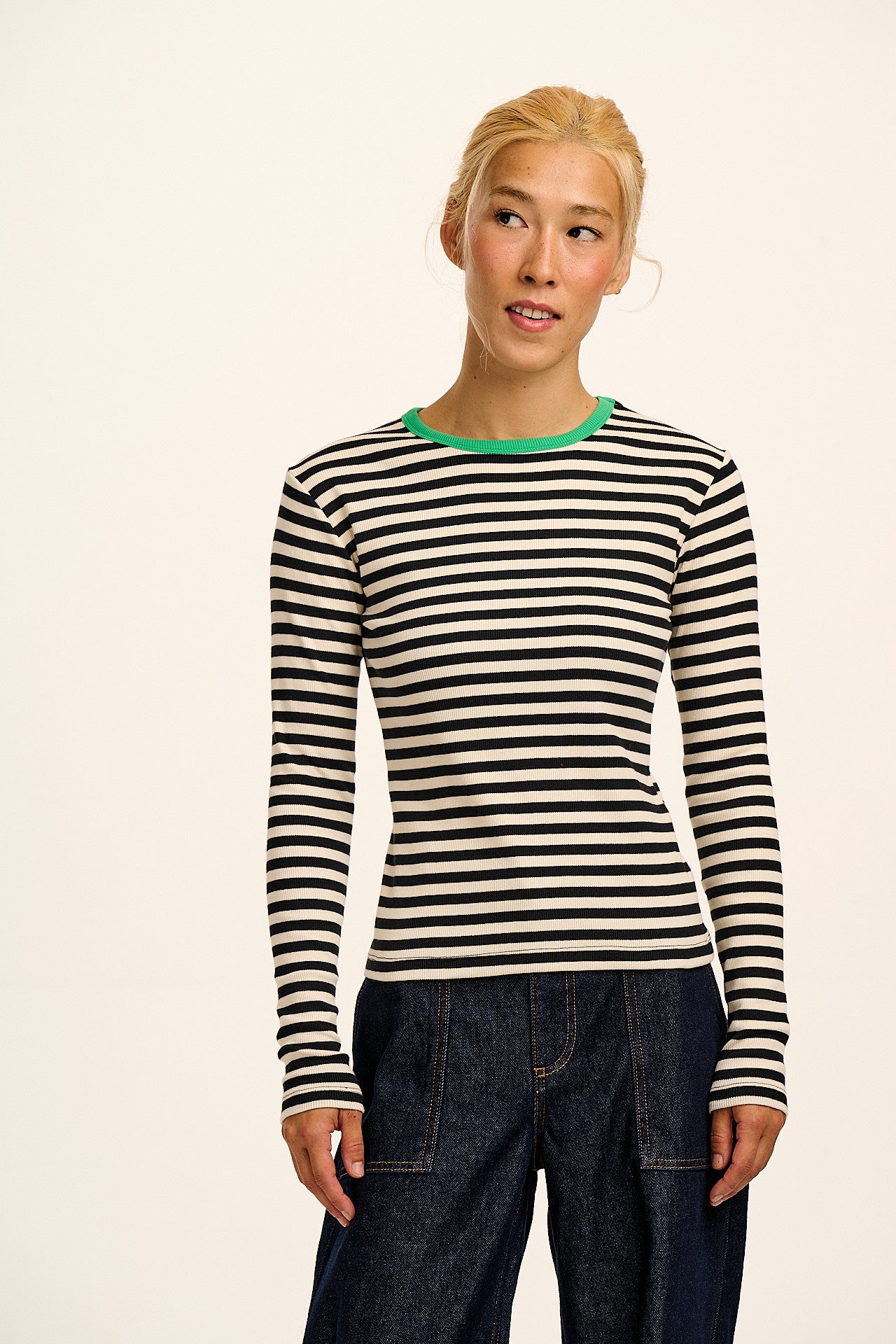 Grayson - Long Sleeve Cotton T-Shirt in Black & White Stripe