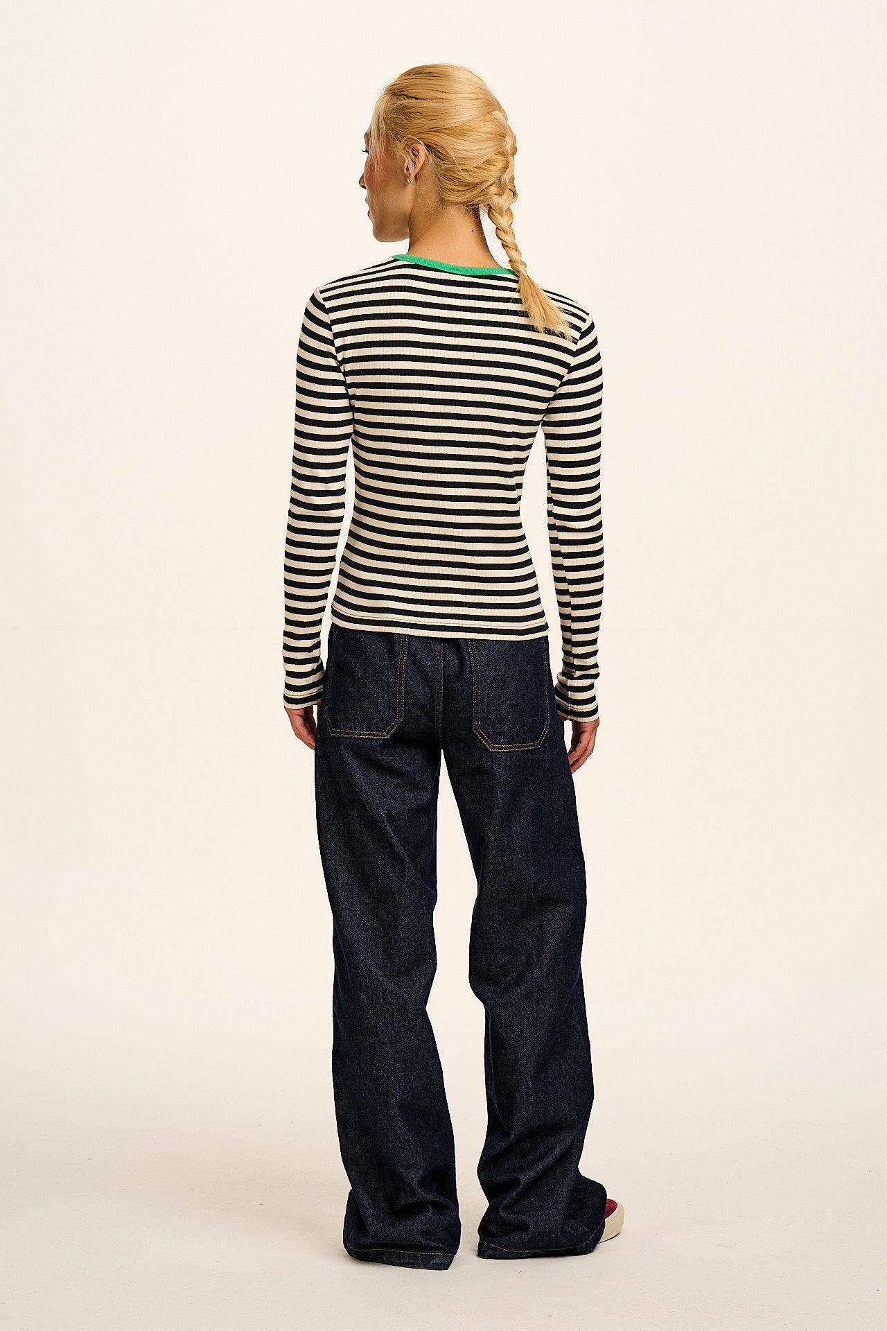 Grayson - Long Sleeve Cotton T-Shirt in Black & White Stripe