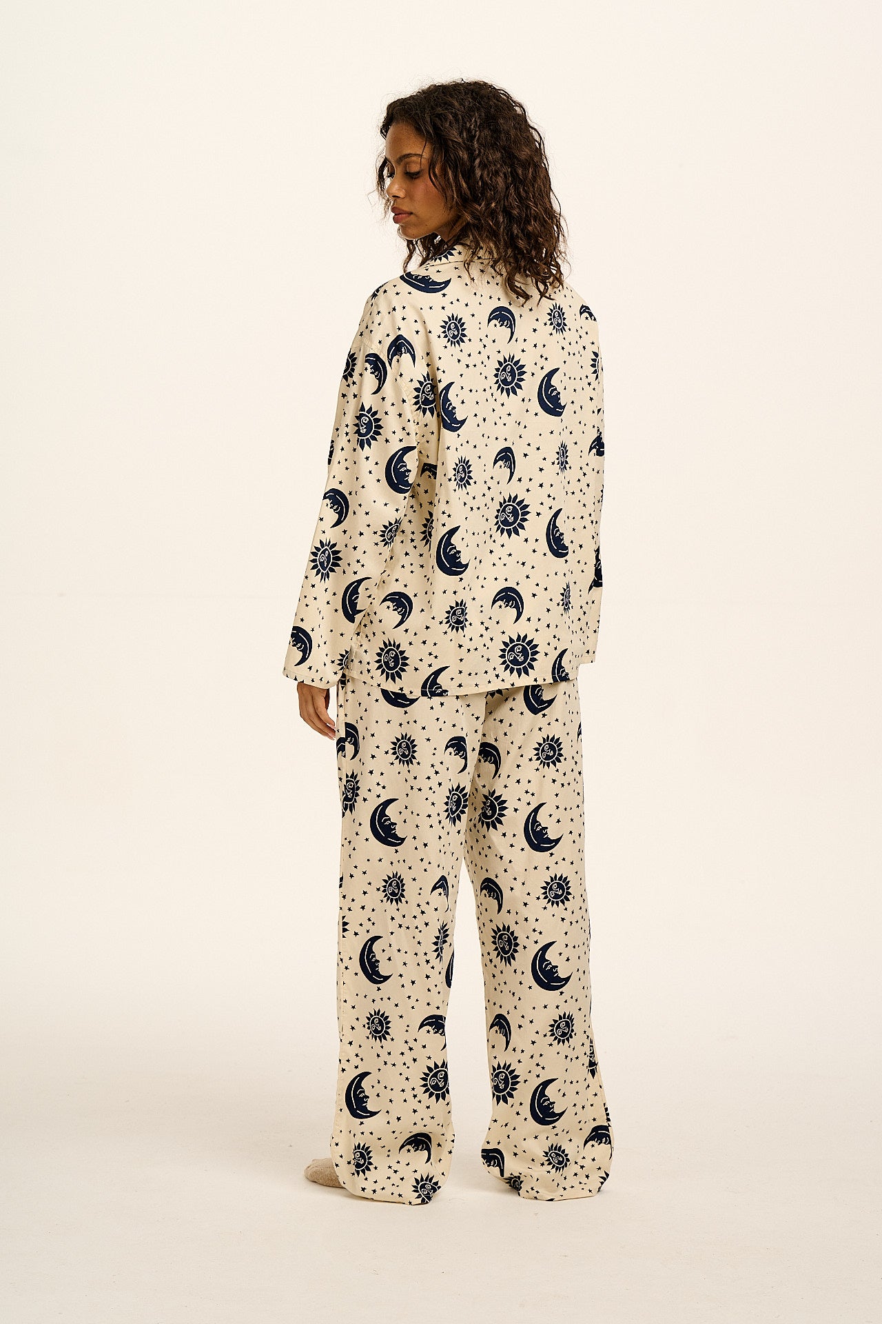 Dreamer - Cotton Sateen Pyjamas Set in Ecru Celestial Print