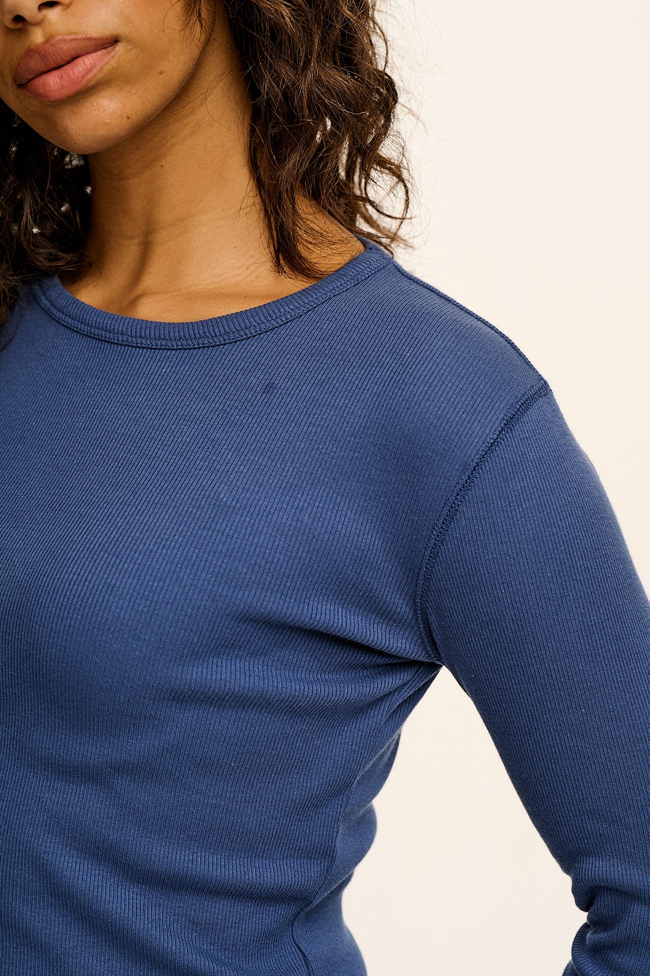 Grayson - Cotton Long Sleeve T-Shirt in Denim Blue