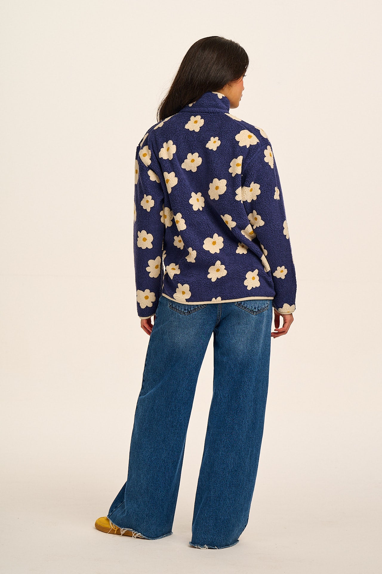 Harper - Borg Fleece Jacket in Blue & White Delano