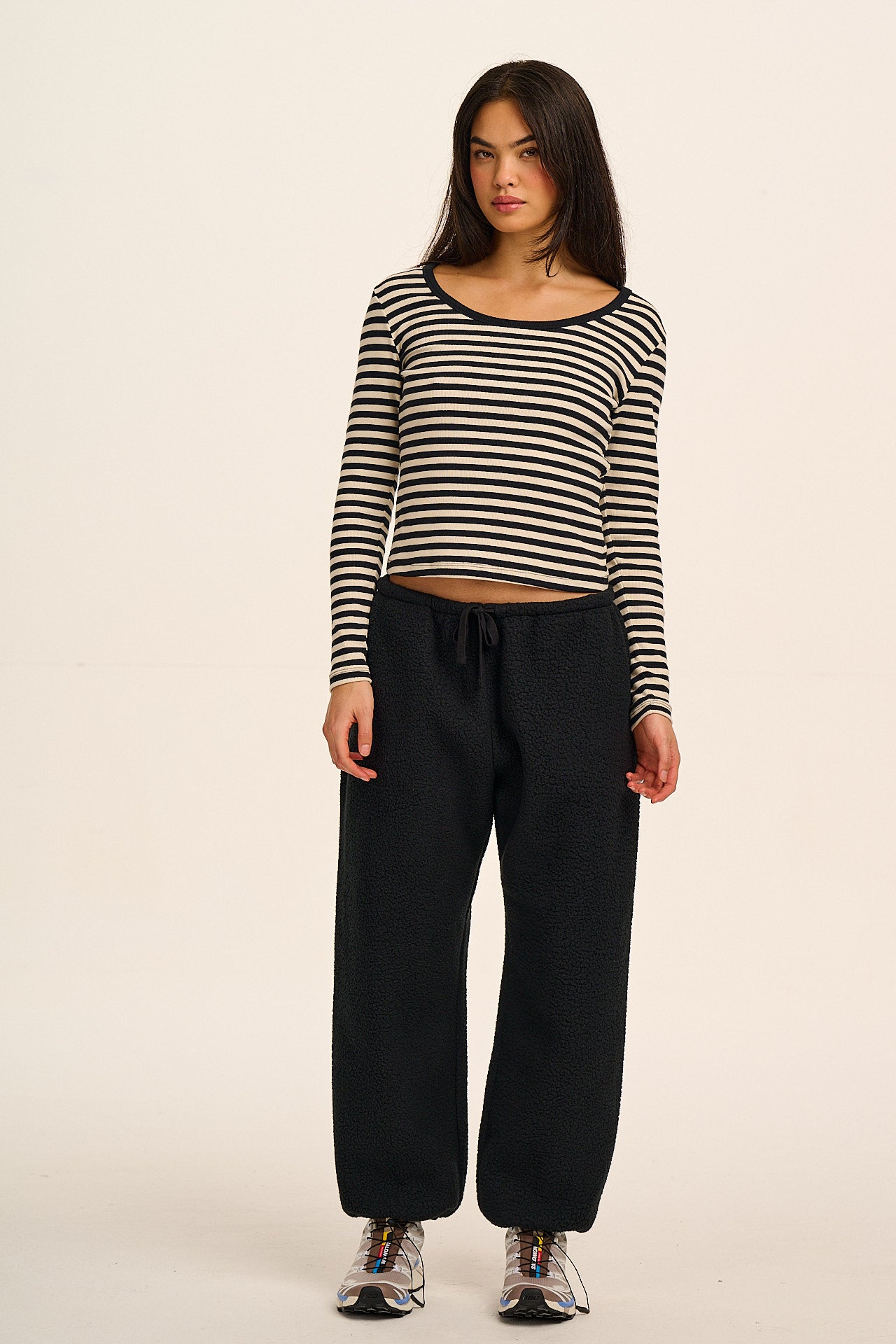 Hana - Polar Fleece Jogger in Black