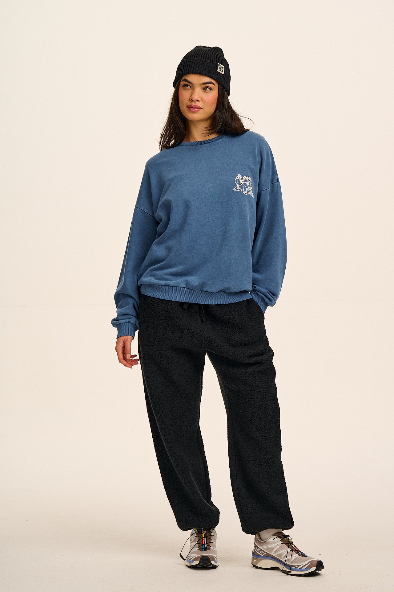 Sutton - Cotton Oversized Sweatshirt in Blue Follow Trails Print