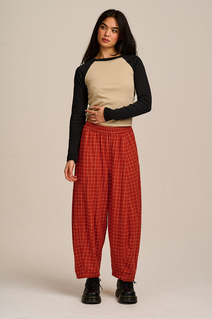 Obregon - Barrel Leg Brushed Cotton Trousers in Rust Check