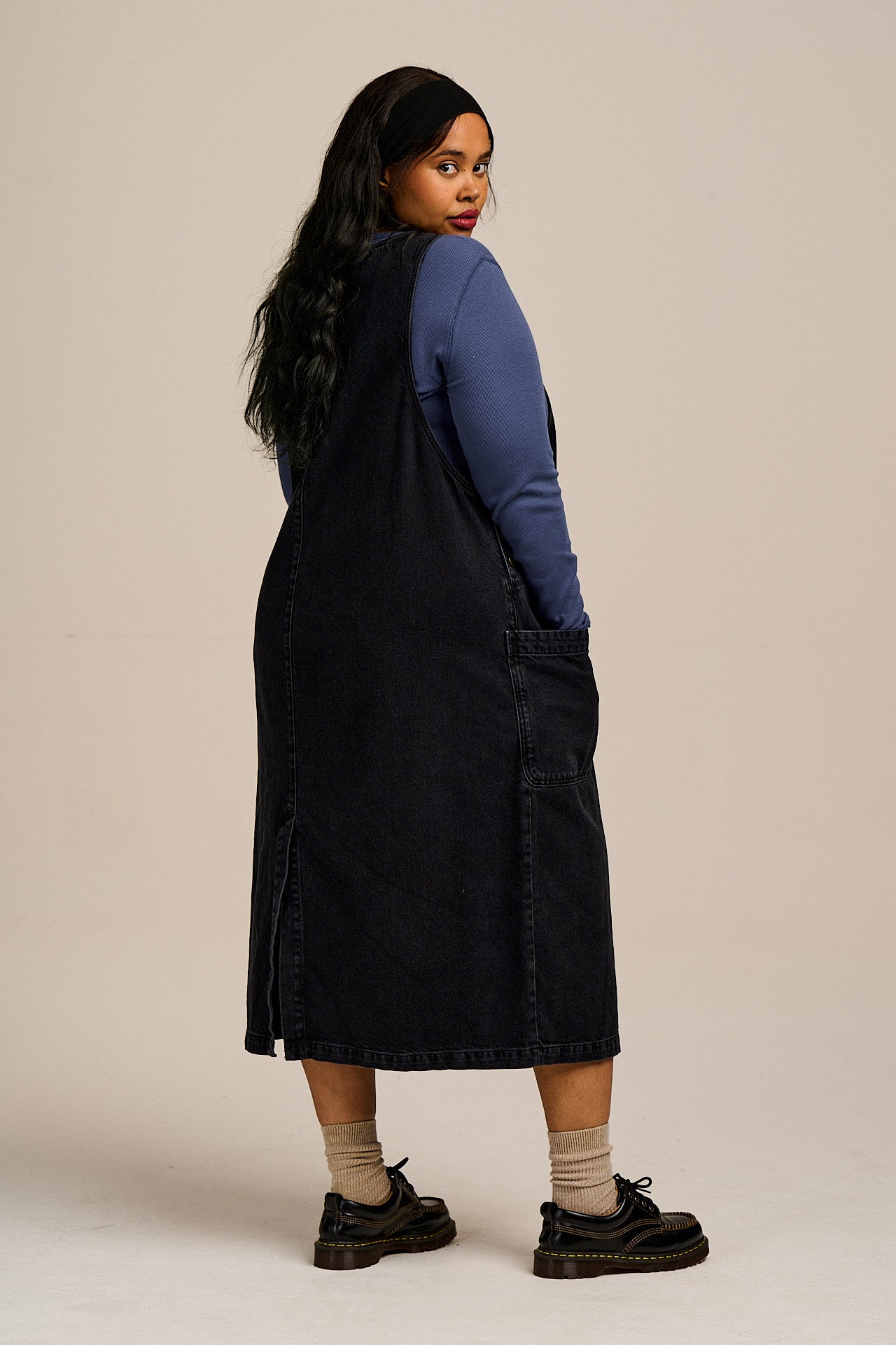 Lily - Denim Midi Dress in Blackwash Denim