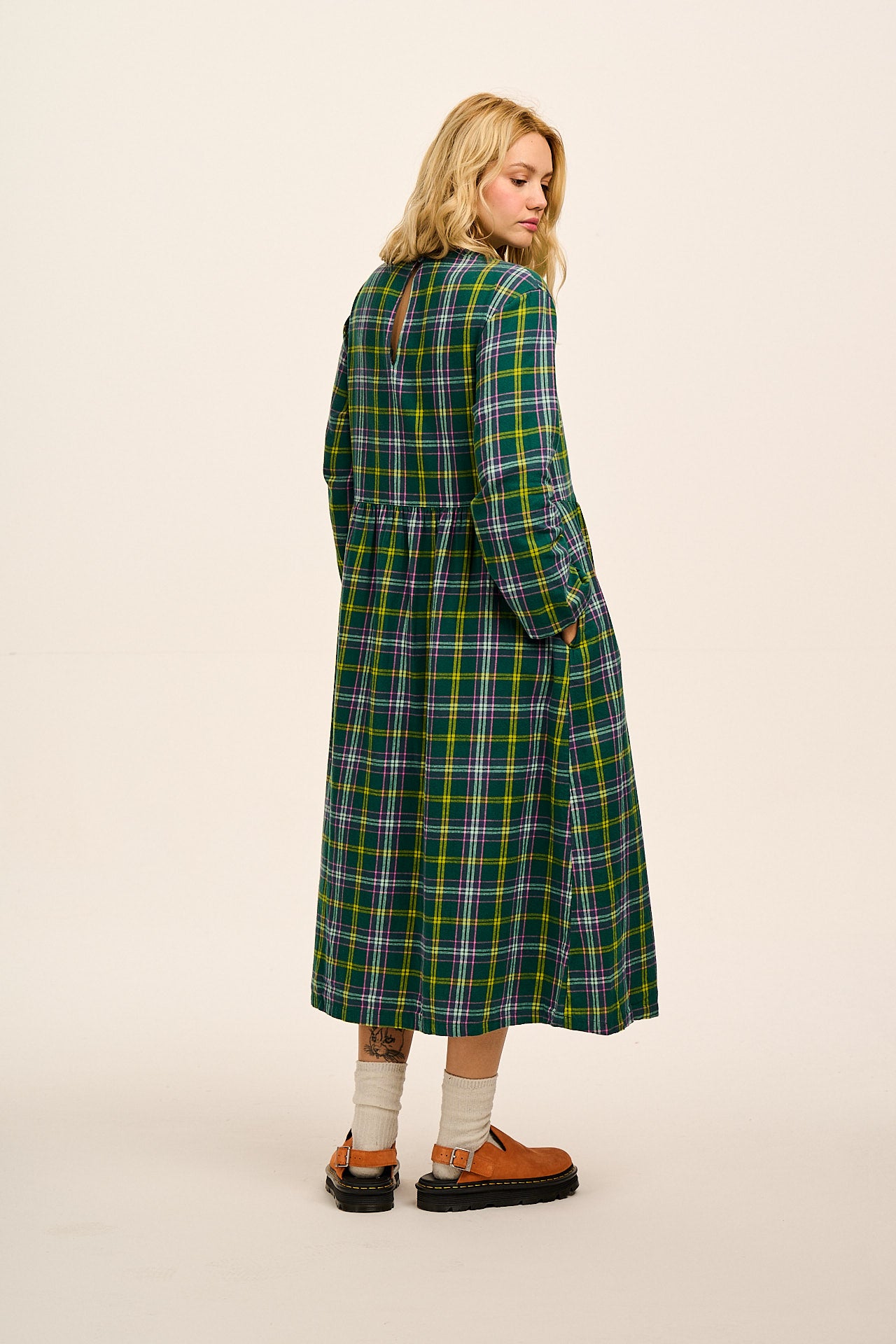 Micah - Midi Dress in Dreamy Tartan Check