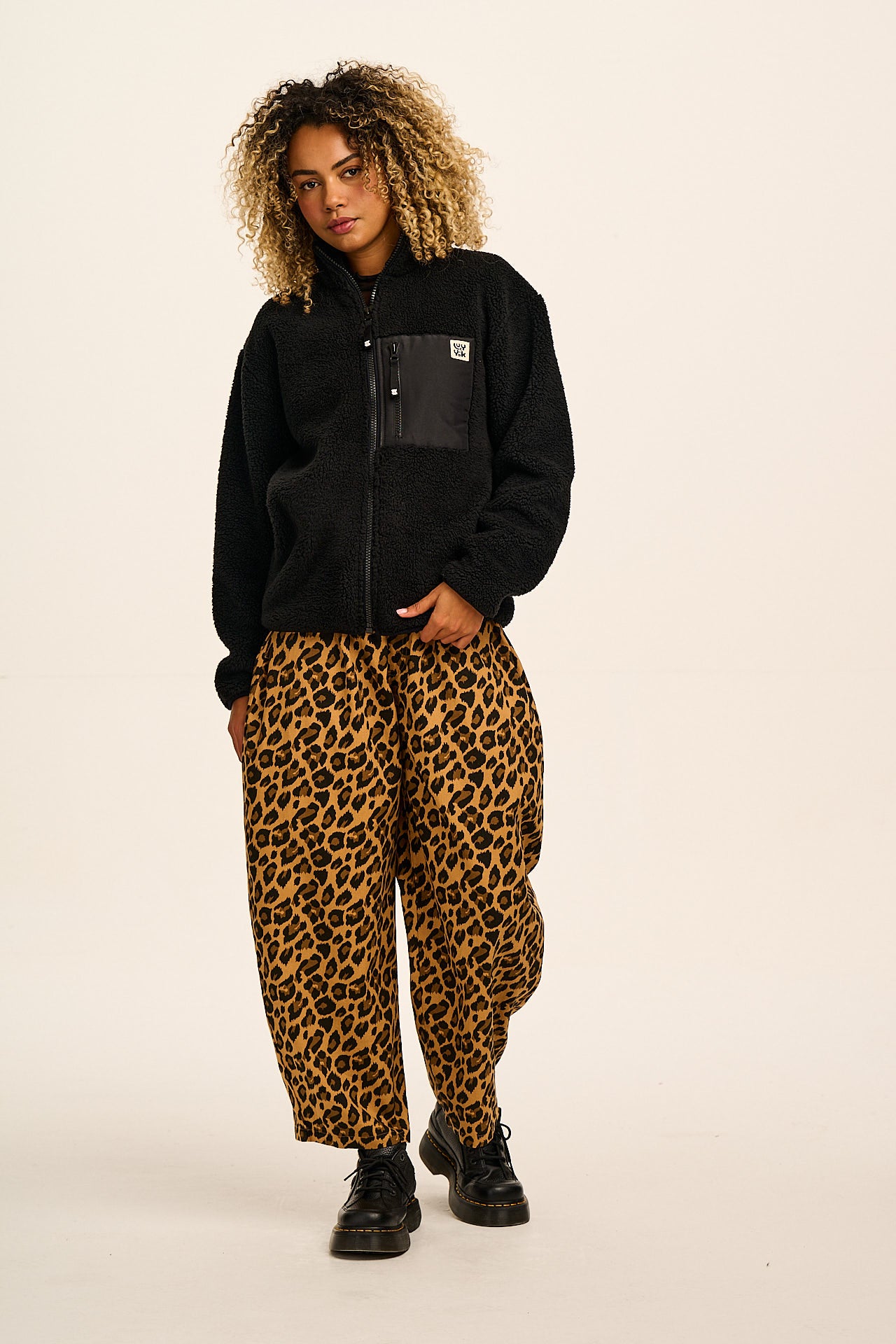 Beau - Barrel Leg Cotton Trousers in Leopard Print