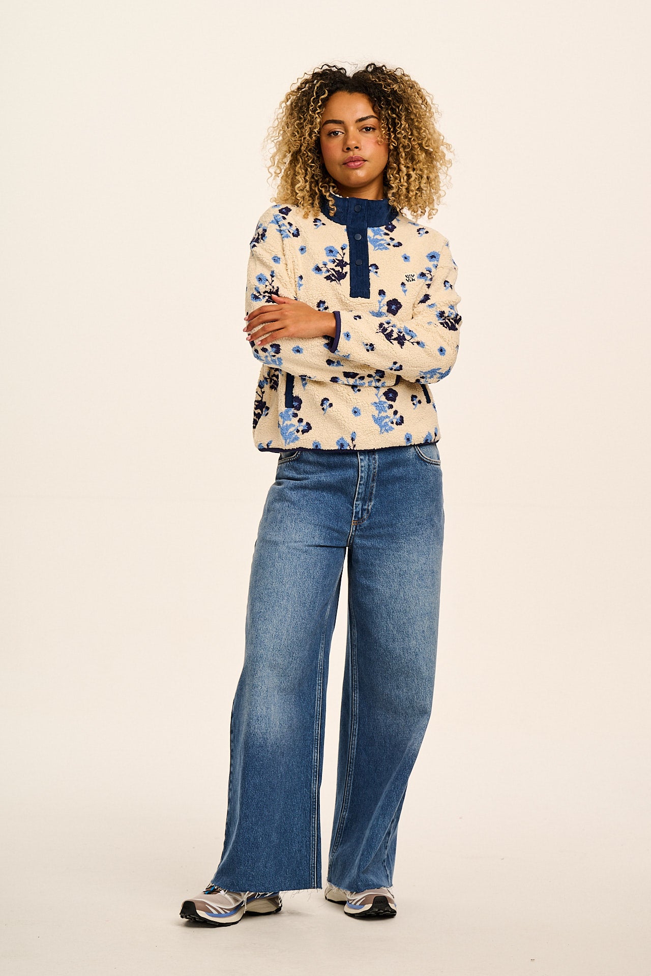 Marlow - Lightweight Button Down Borg Fleece in Vintage Floral Print