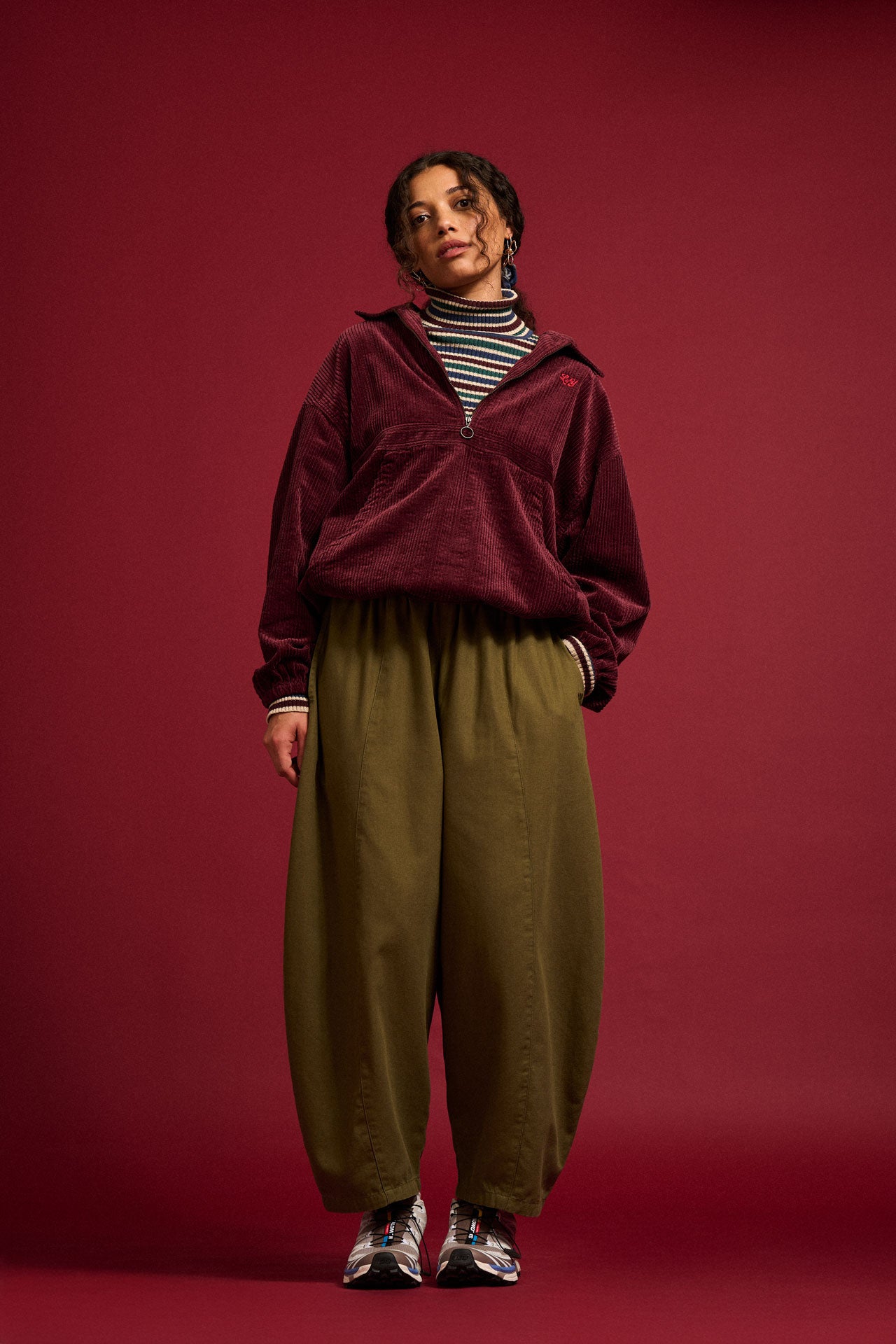 Obregon - Barrel Leg Cotton Trousers in Khaki Green