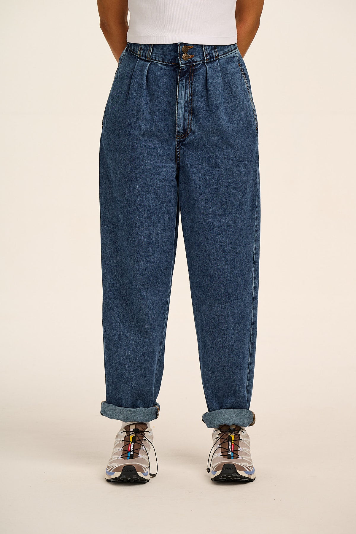 Addison - Denim Jeans in Mid Wash Blue