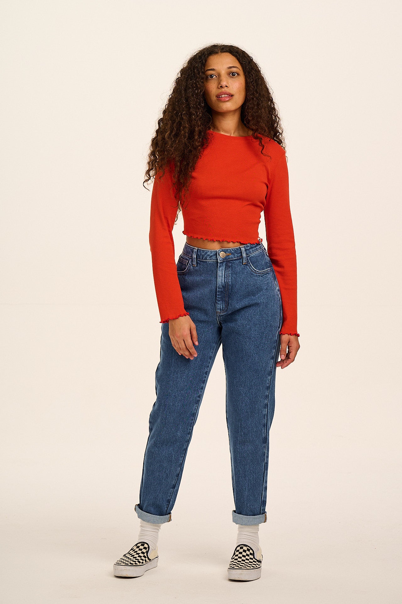 Dana - Mom Denim Jeans in Mid Wash Blue