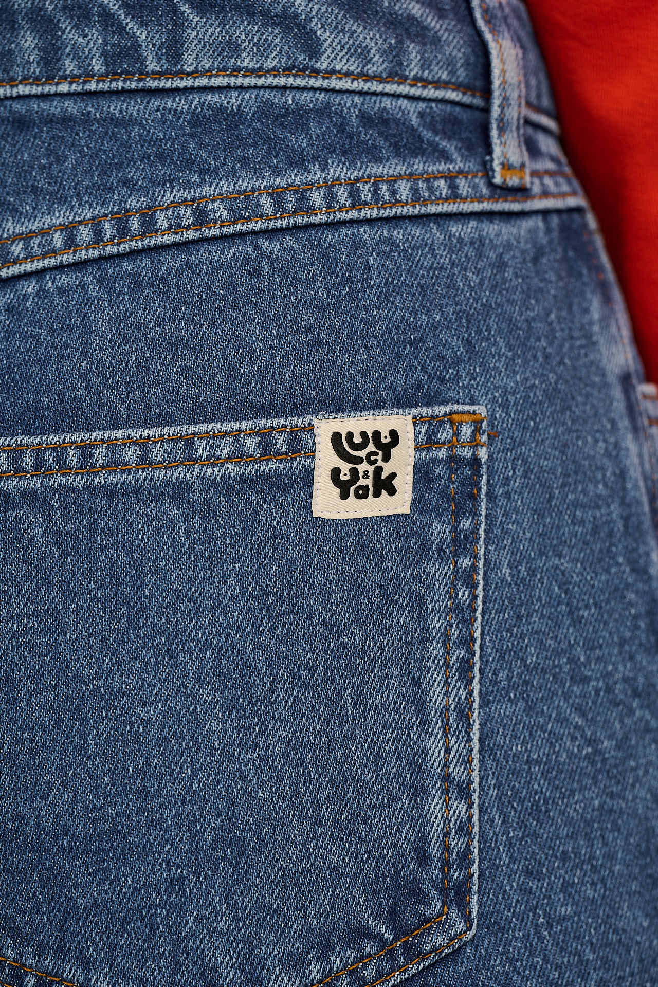 Dana - Mom Denim Jeans in Mid Wash Blue