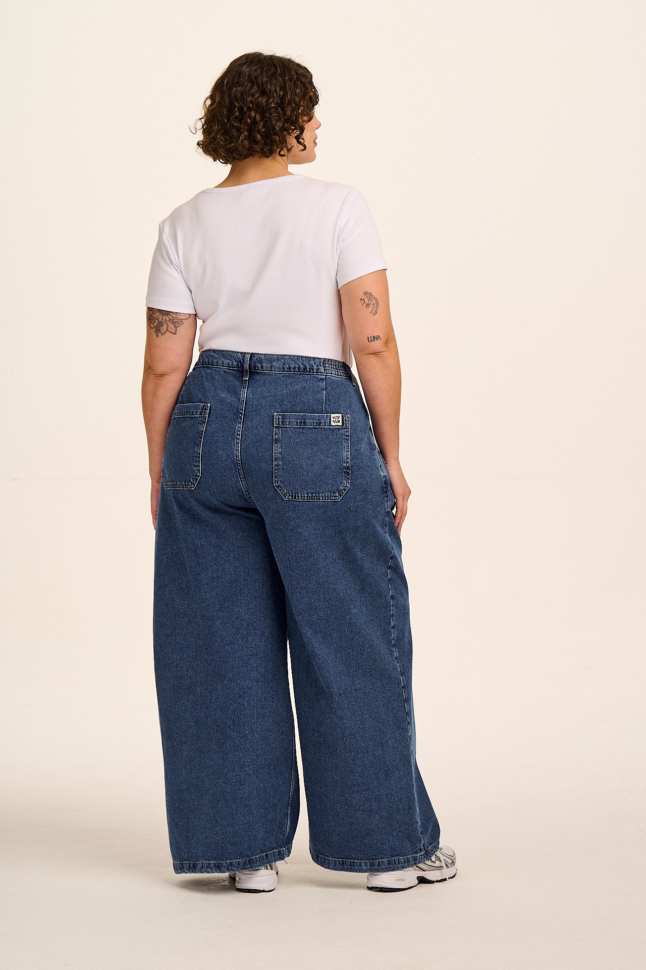 Tate - Denim Wide Leg Jeans in Mid Wash Blue