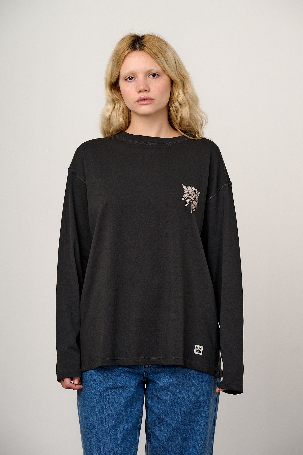 Murat - Long Sleeve Lightweight Cotton T-Shirt in Black & White Sunflower Print