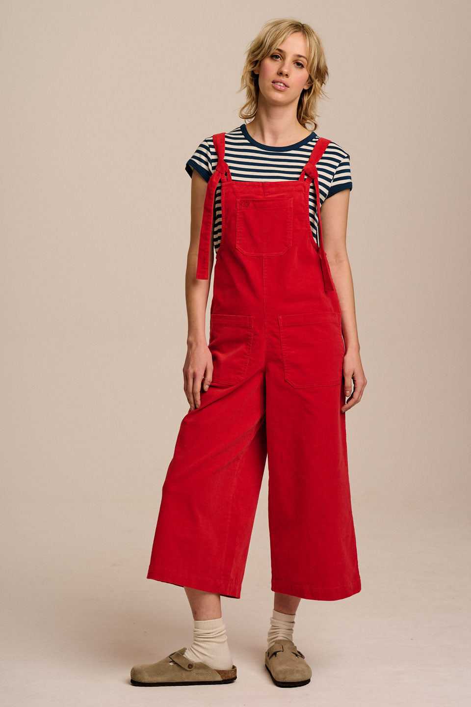 Jenny - Wide Leg Corduroy Dungarees in True Red