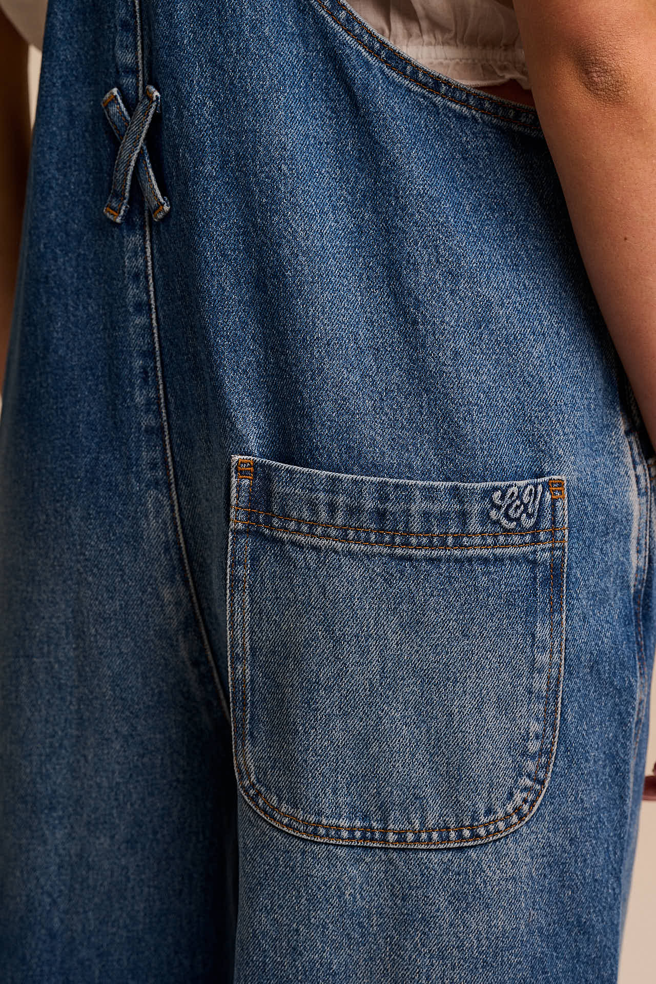 Toluca - Denim Barrel Leg Dungarees in Vintage Wash – Lucy & Yak