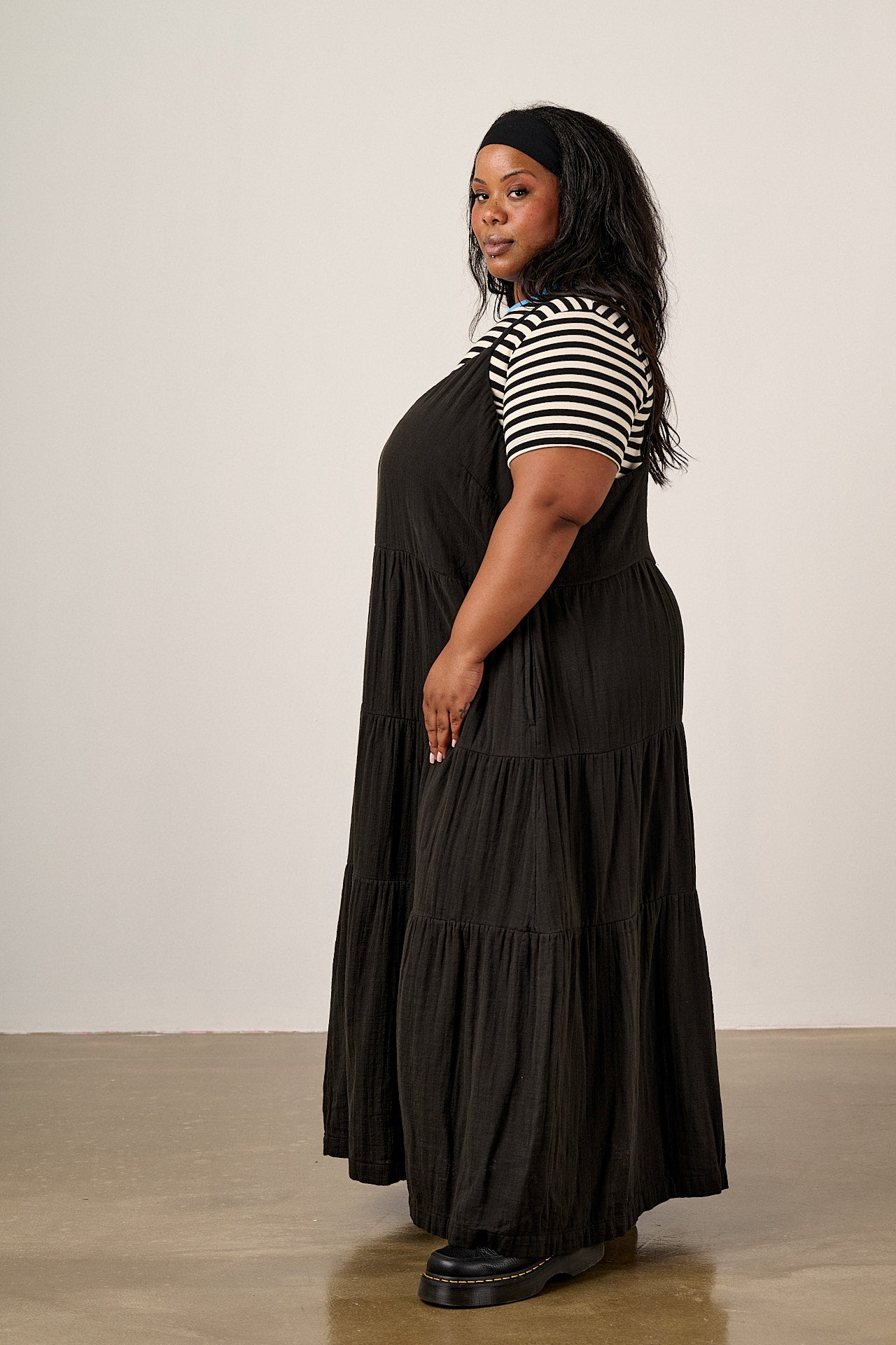 Mable - Cotton Maxi Dress in Black