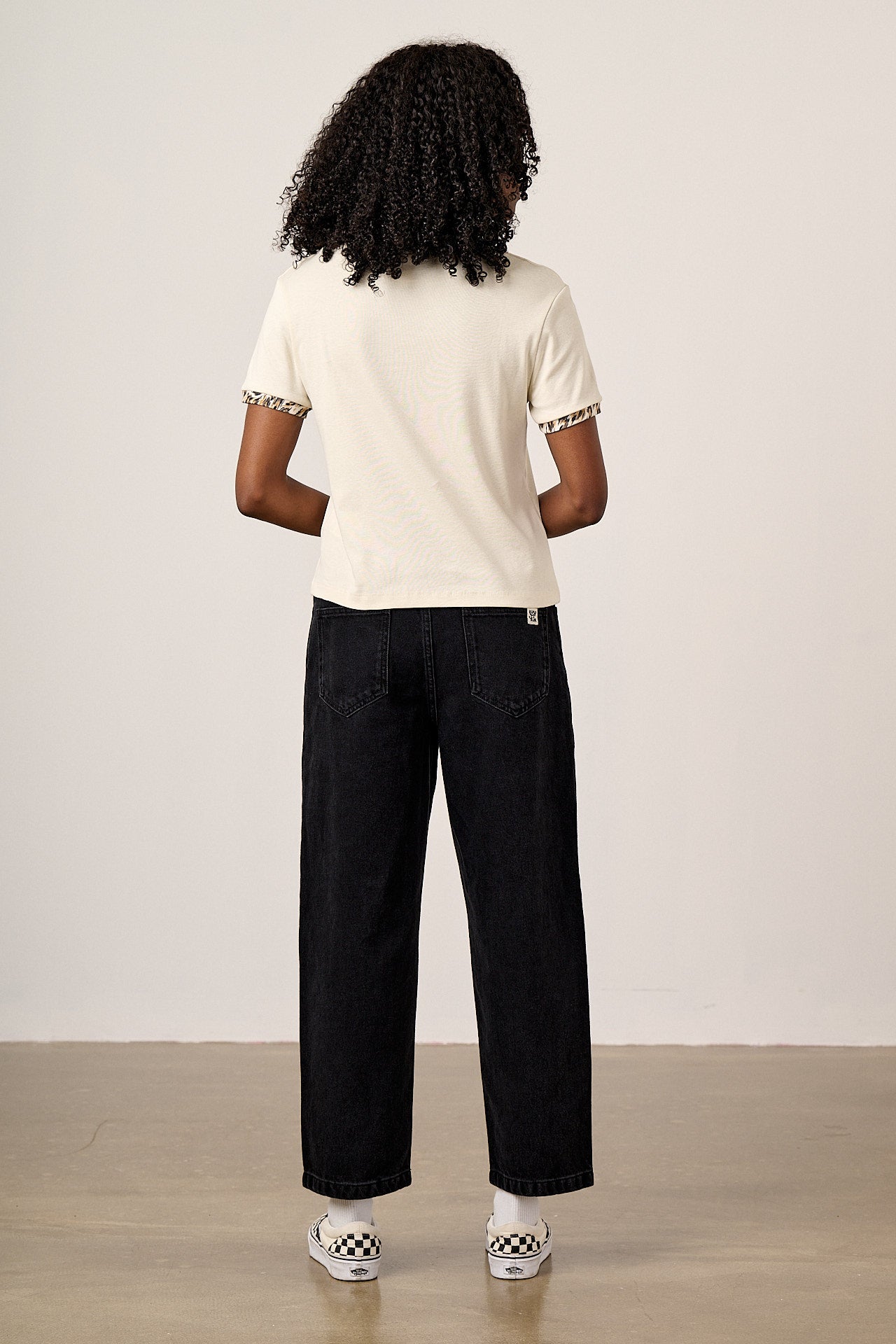 Maya - Cotton T-Shirt in Leo Swirl Trim