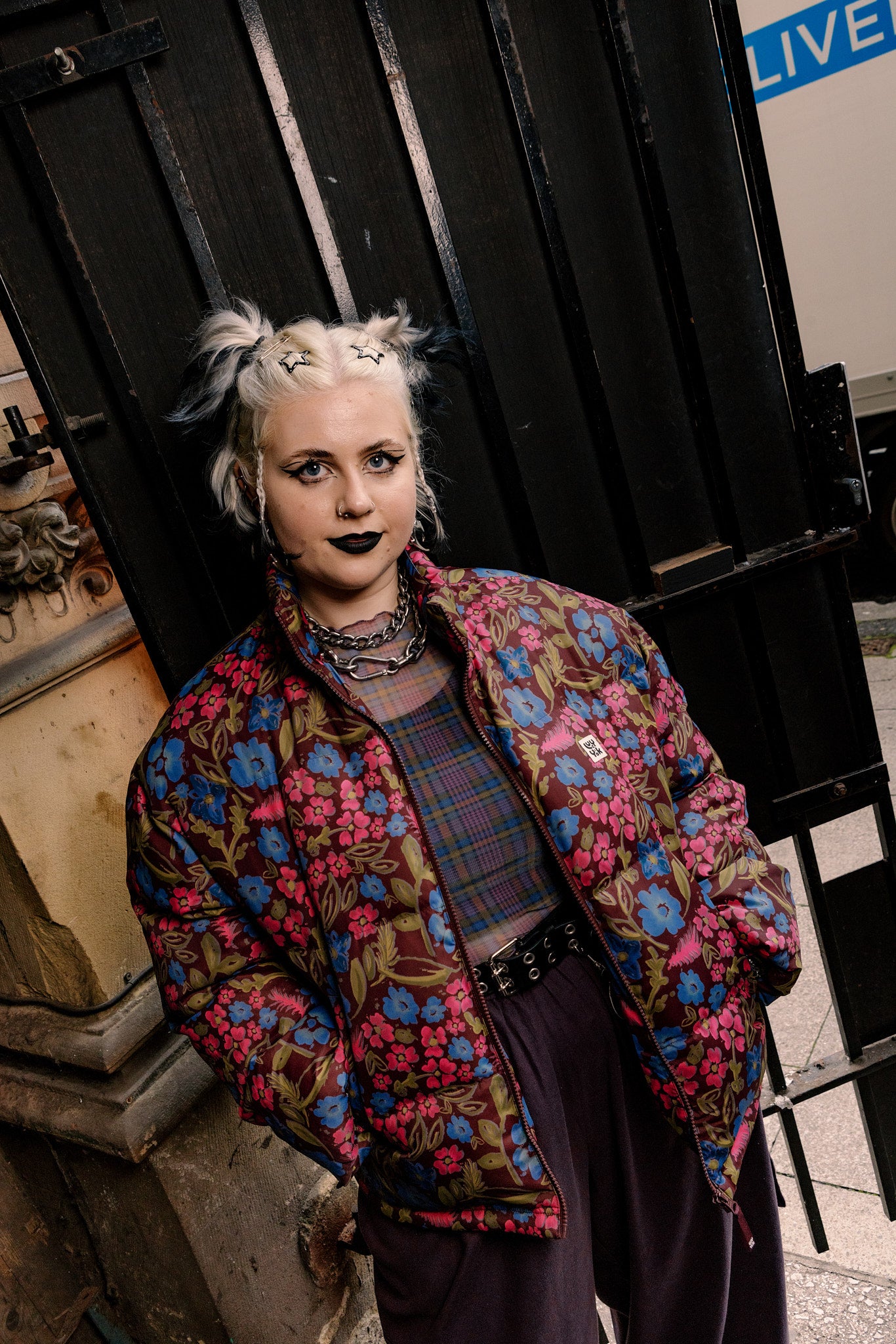 Paloma - Puffer Jacket in Grunge Ditsy Floral Print