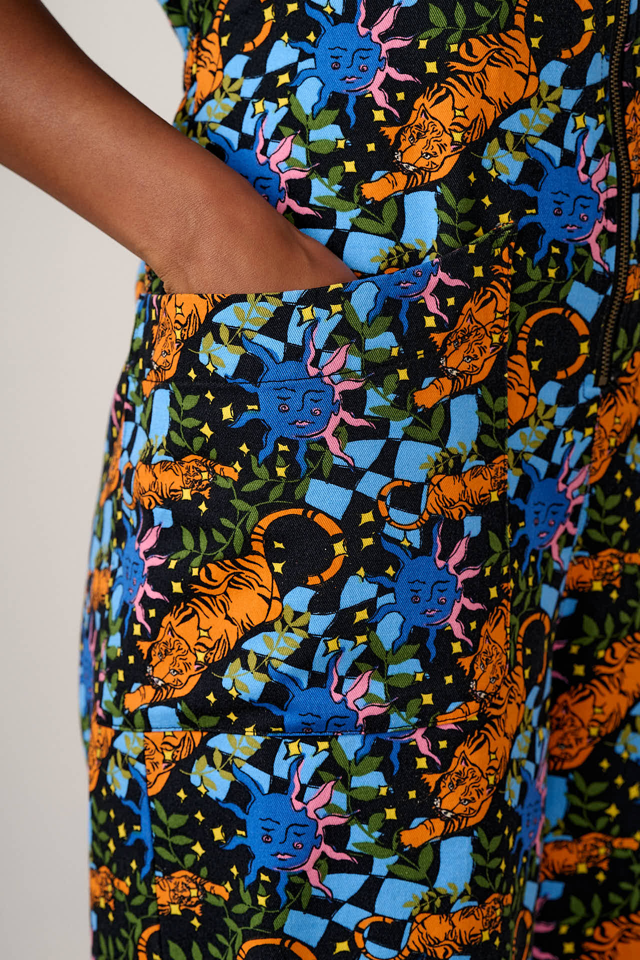 Nari - Sleeveless Jumpsuit in Lunar Tiger Print