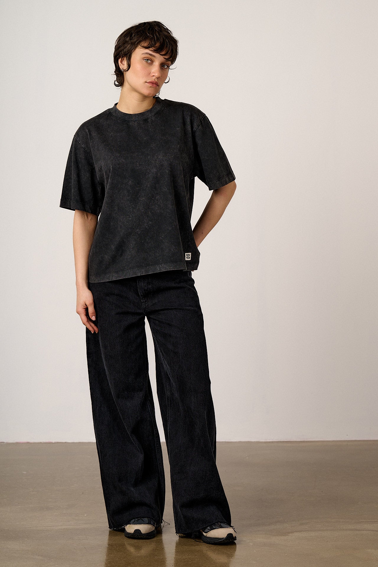 Noa - Cotton Boxy T-Shirt in Washed Black