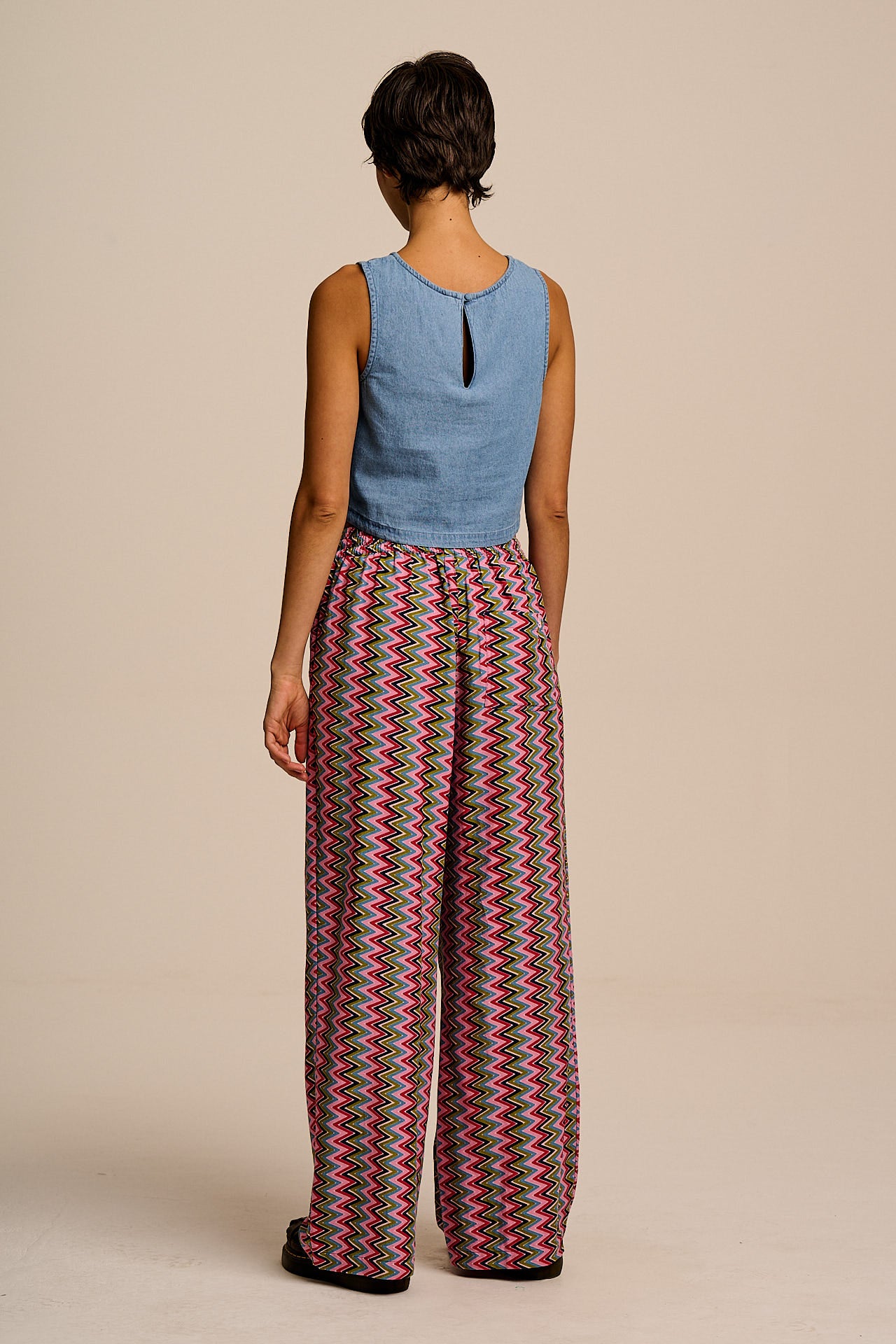 Norris - Wide Leg Cotton & Viscose Trousers in Zig Zag Stripe