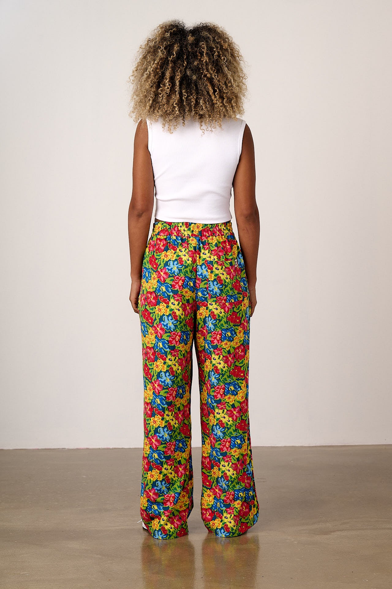 Norris - Wide Leg Cotton & Viscose Trousers in 80s Scribbled Floral