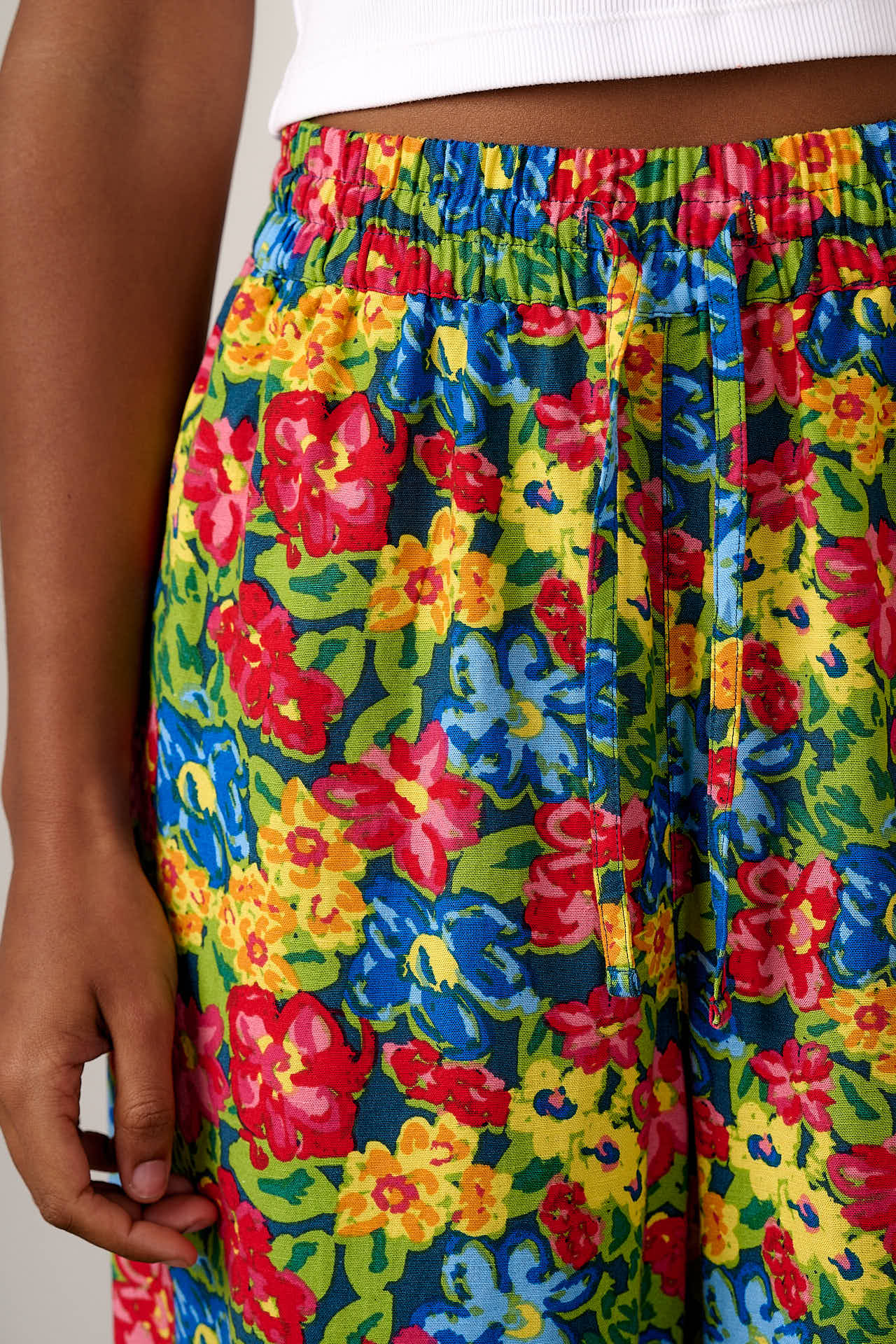 Norris - Wide Leg Cotton & Viscose Trousers in 80s Scribbled Floral