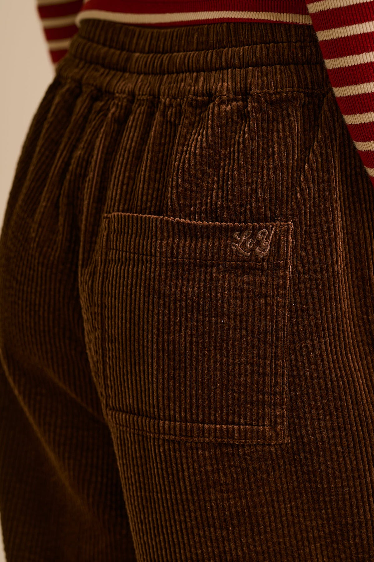 Norris - Wide Leg Corduroy Trousers in Chocolate