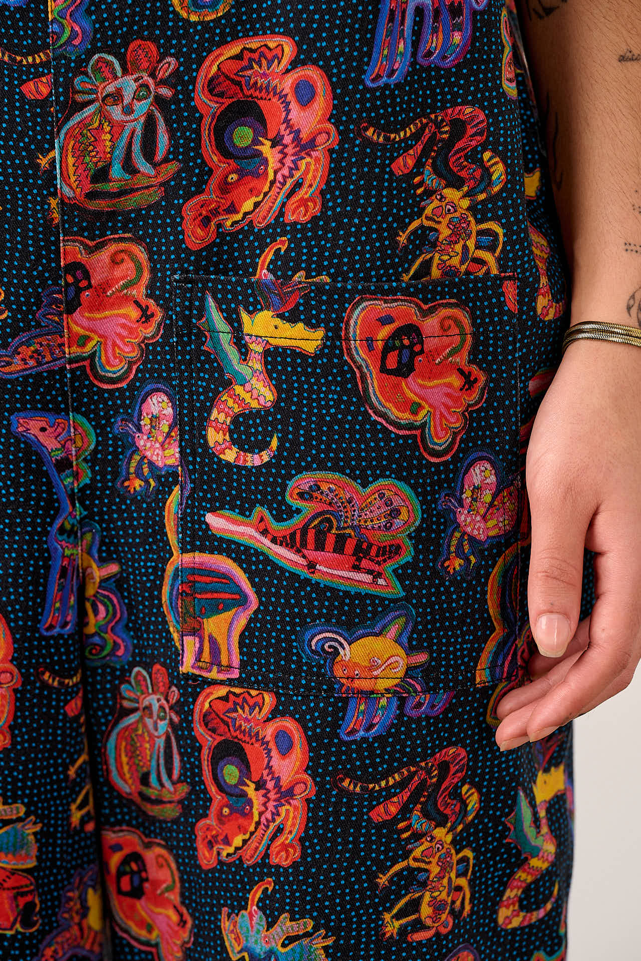 L.E Original - Cotton Dungarees in Black Arthouse & Yak