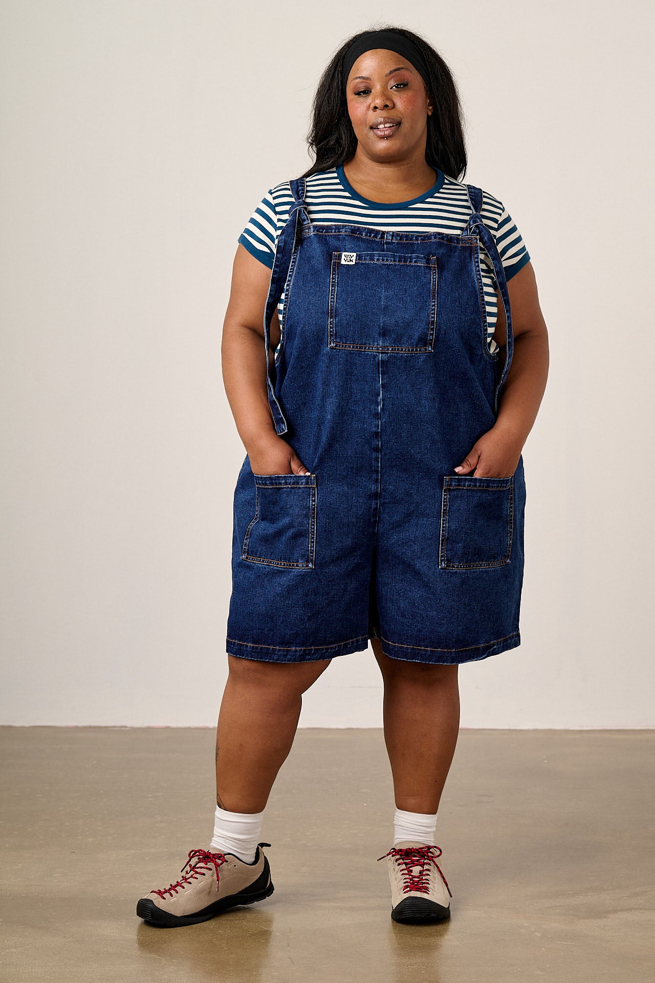 Original Shorts - Denim Dungarees Shorts in Mid Wash Blue