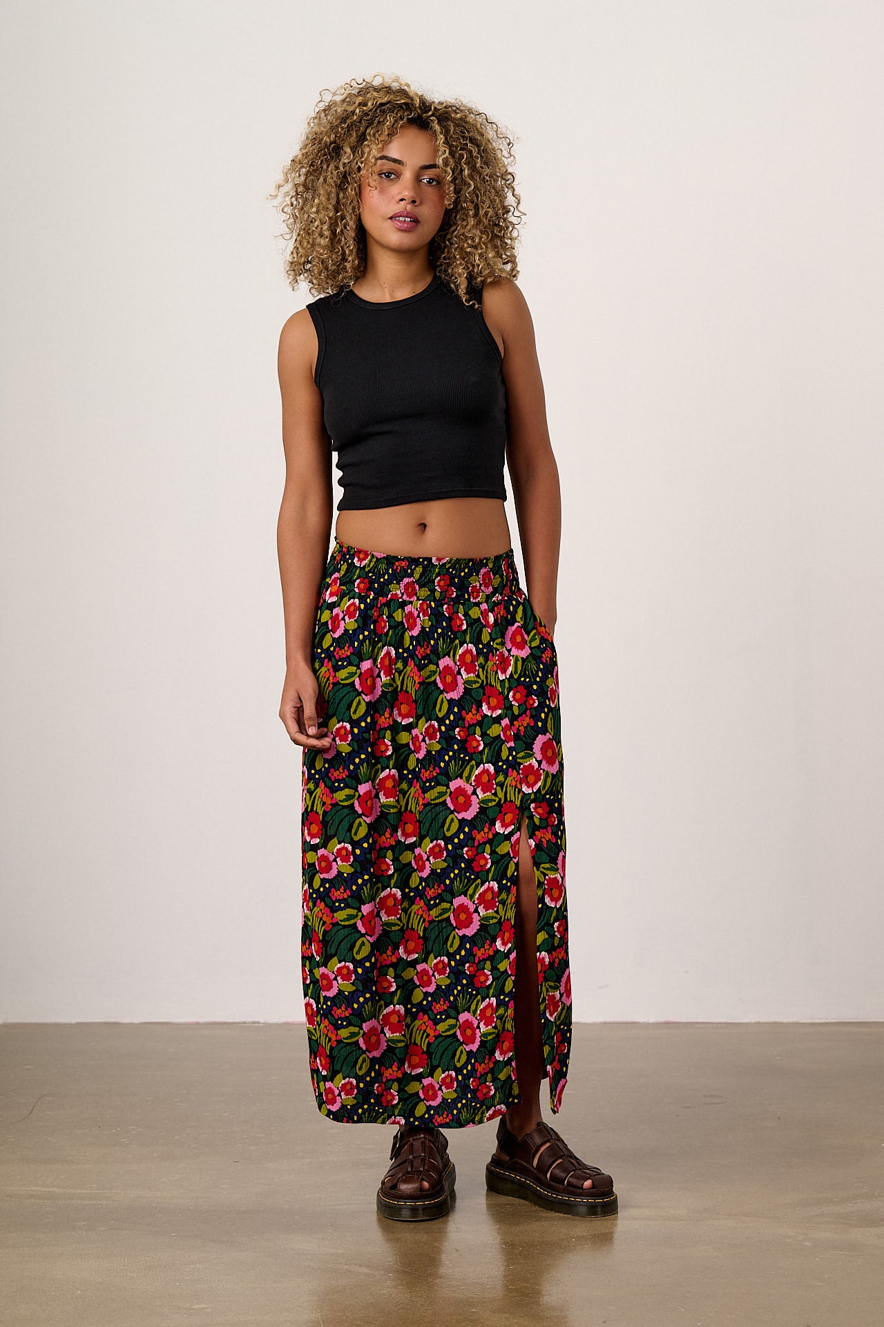 Poppy - Elasticised Waist Skirt in Black Marie Print