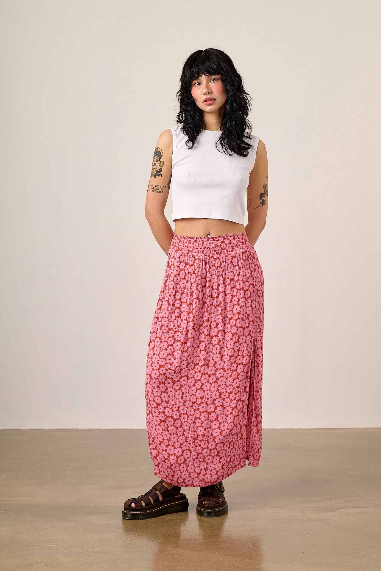 Poppy - Elasticised Waist Skirt in Coastal Flower
