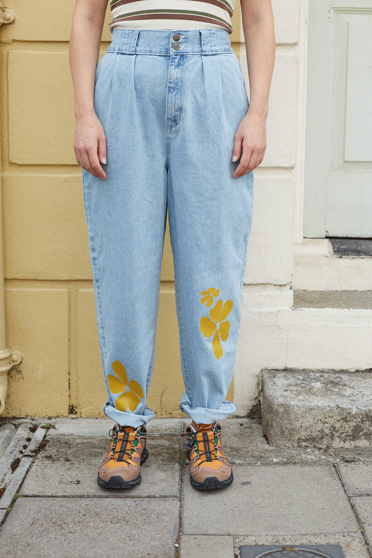 Addison Tapered Jeans: ORGANIC DENIM - Hibiscus
