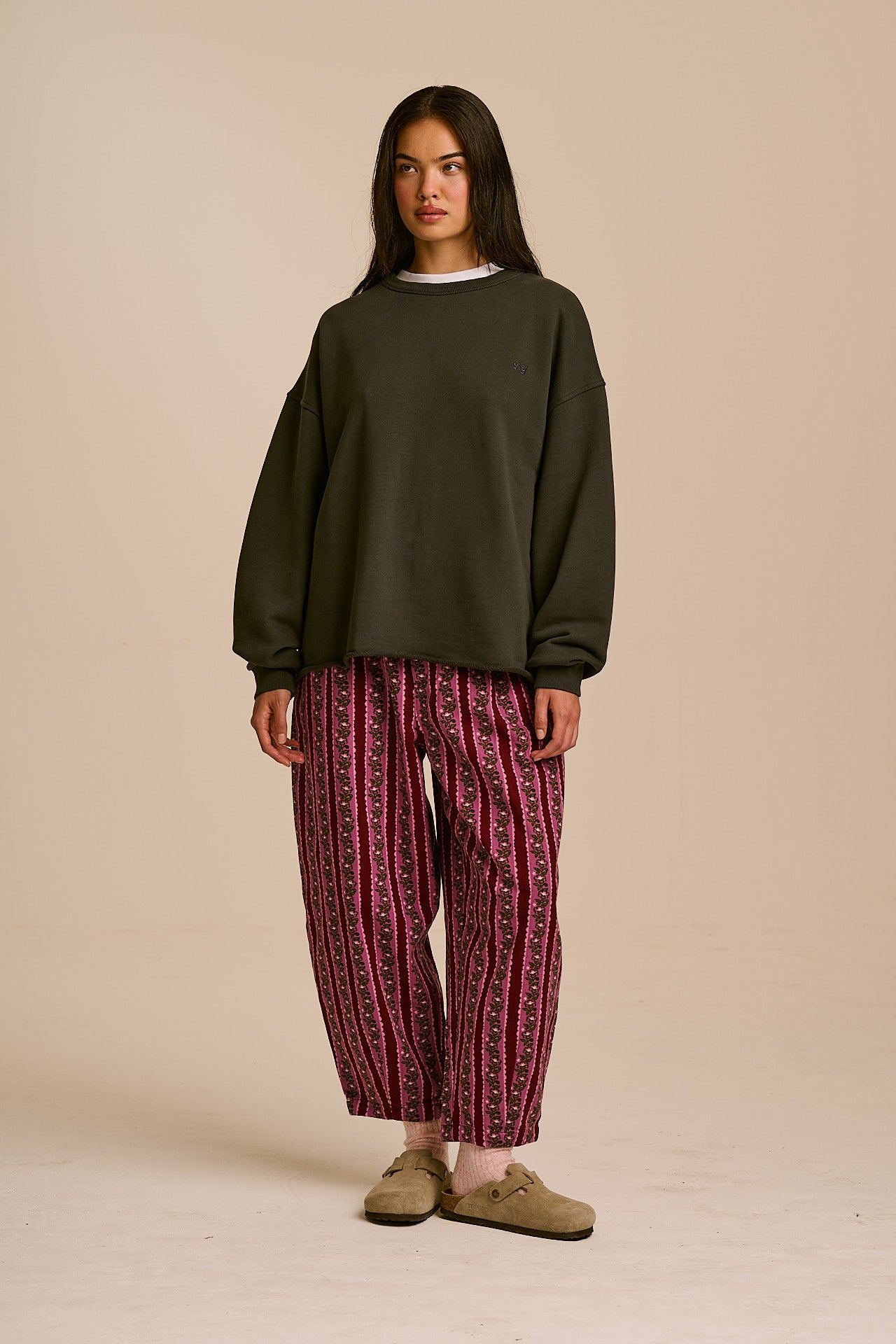 Ravi Organic Cotton Heavyweight Sweat in Charcoal