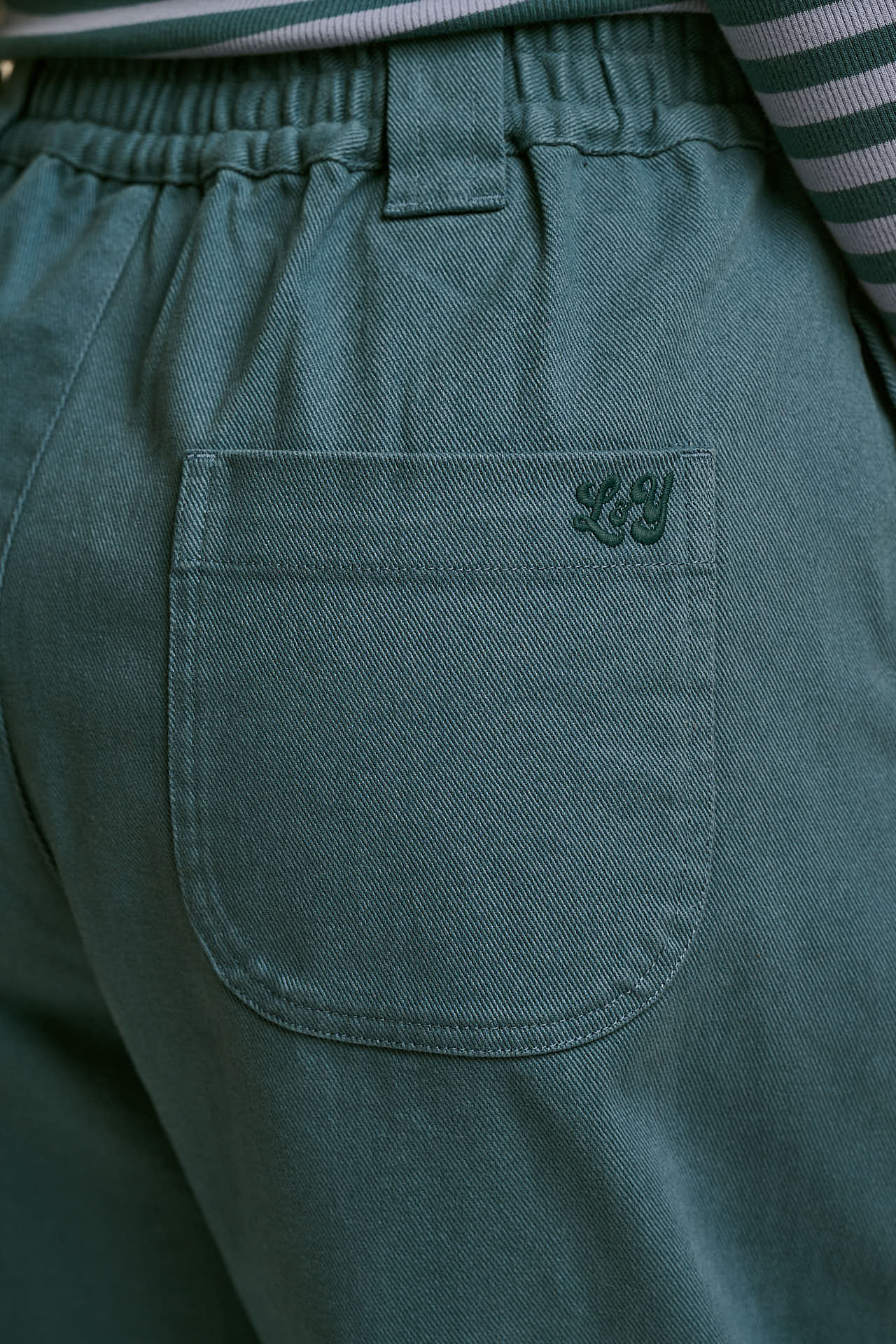 Ashby - Cotton Barrel Leg Trousers in Teal