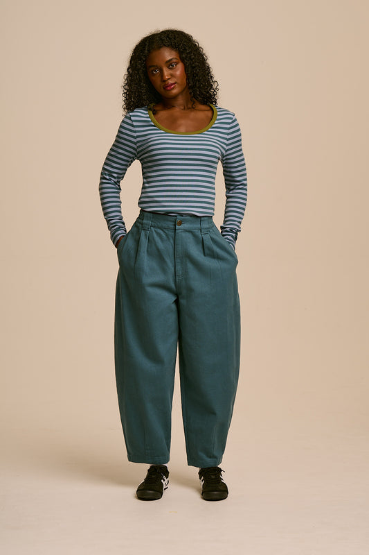 Ashby - Cotton Barrel Leg Trousers in Teal