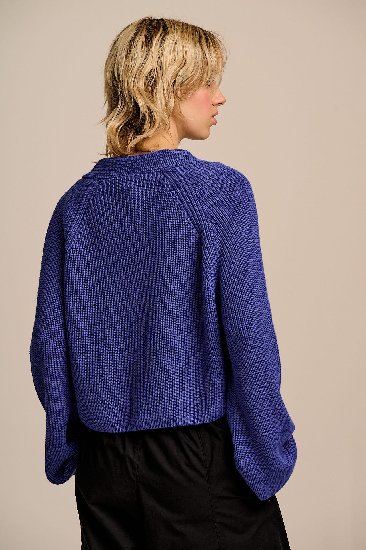 Robyn - V-Neck Cotton Cardigan in Dazzling Blue