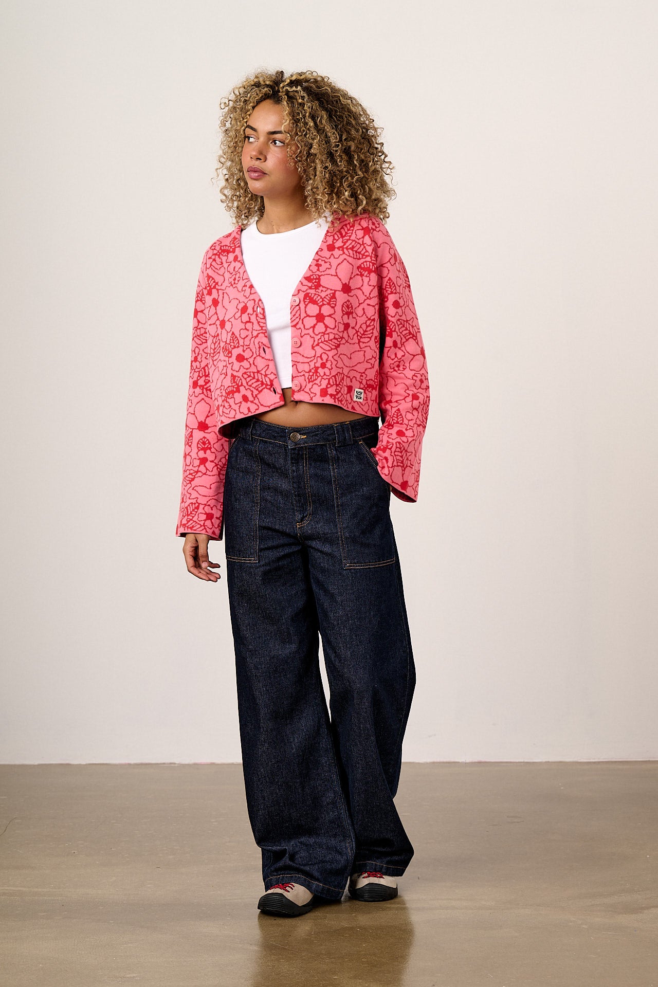 Robyn - V-Neck Cotton Cardigan in Pink & Red Kahlo Blooms