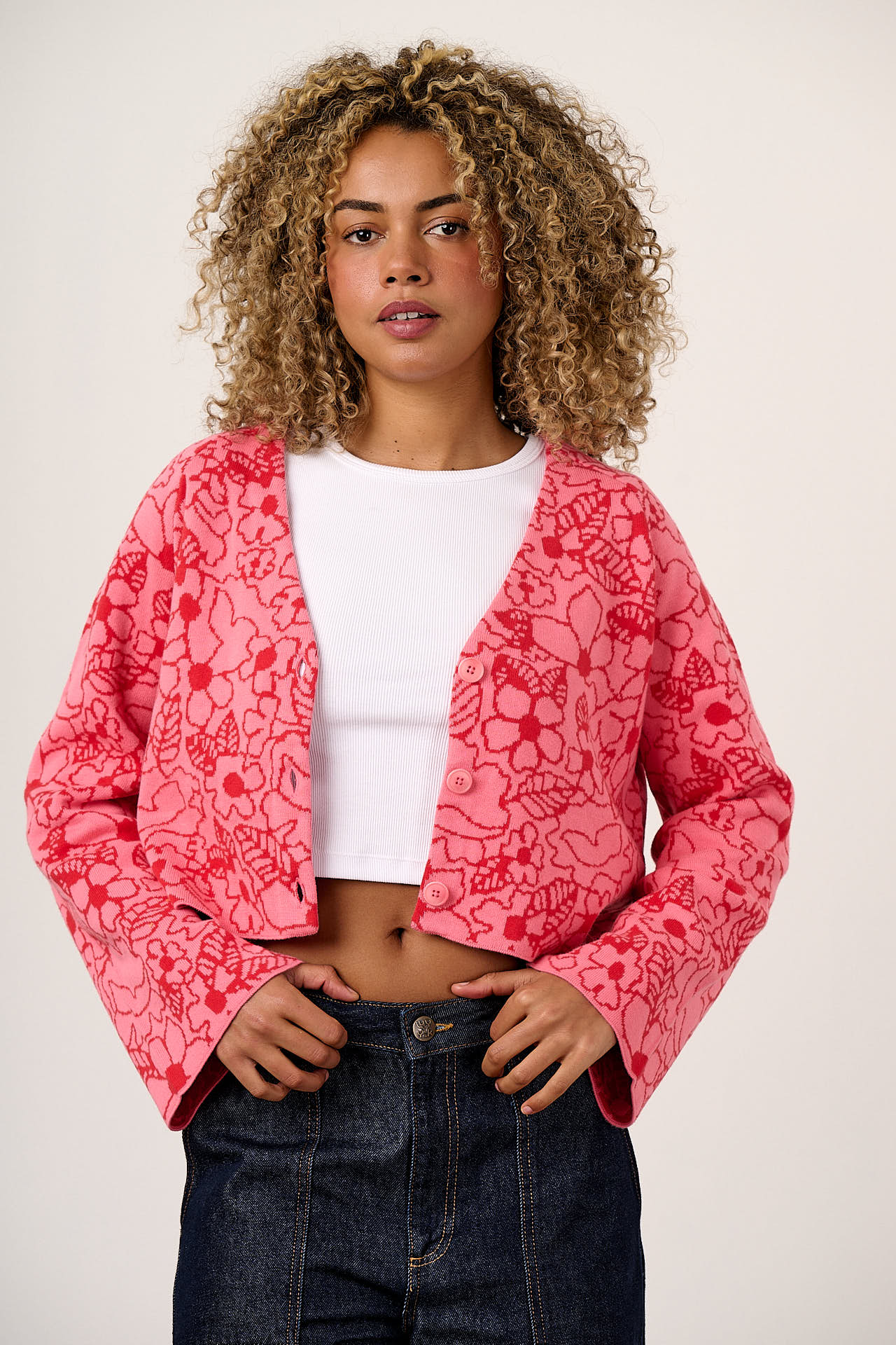 Robyn - V-Neck Cotton Cardigan in Pink & Red Kahlo Blooms