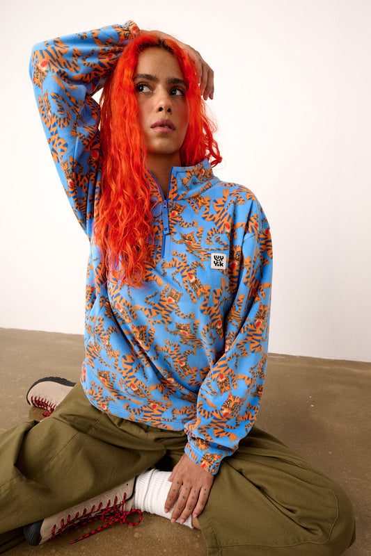 Sammy - Lightweight Polar Fleece in Blue Tiger