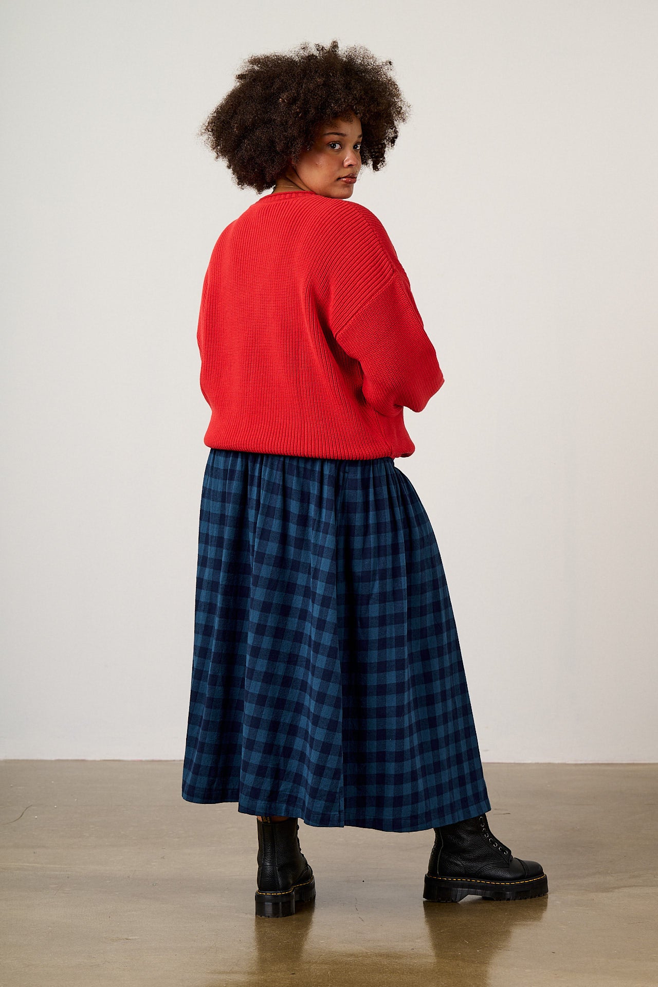 Sofiya - Brushed Cotton Midi Skirt in Navy Sea Spray Check