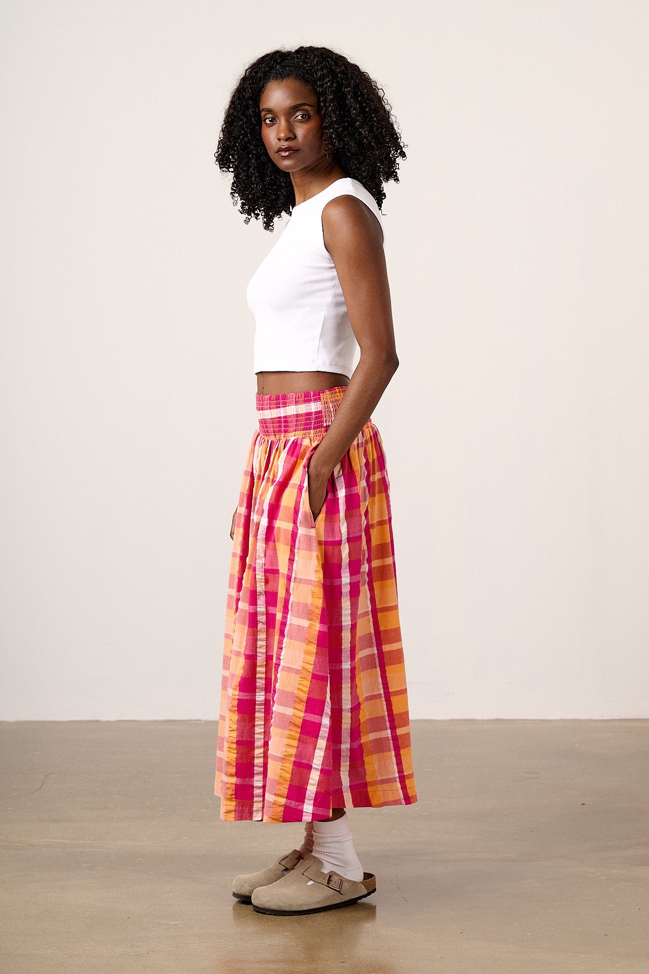 Sofiya - Midi Skirt in Madras Check